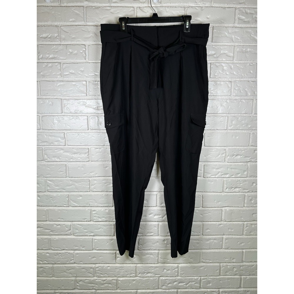 Calvin Klein Size Large Black Cargo Jogger Pants Belted Lightweight Travel Chic